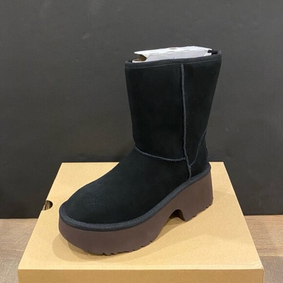 UGG Women's Black Classic Short New Heights Boot Bootie Shoes New - Picture 1 of 4